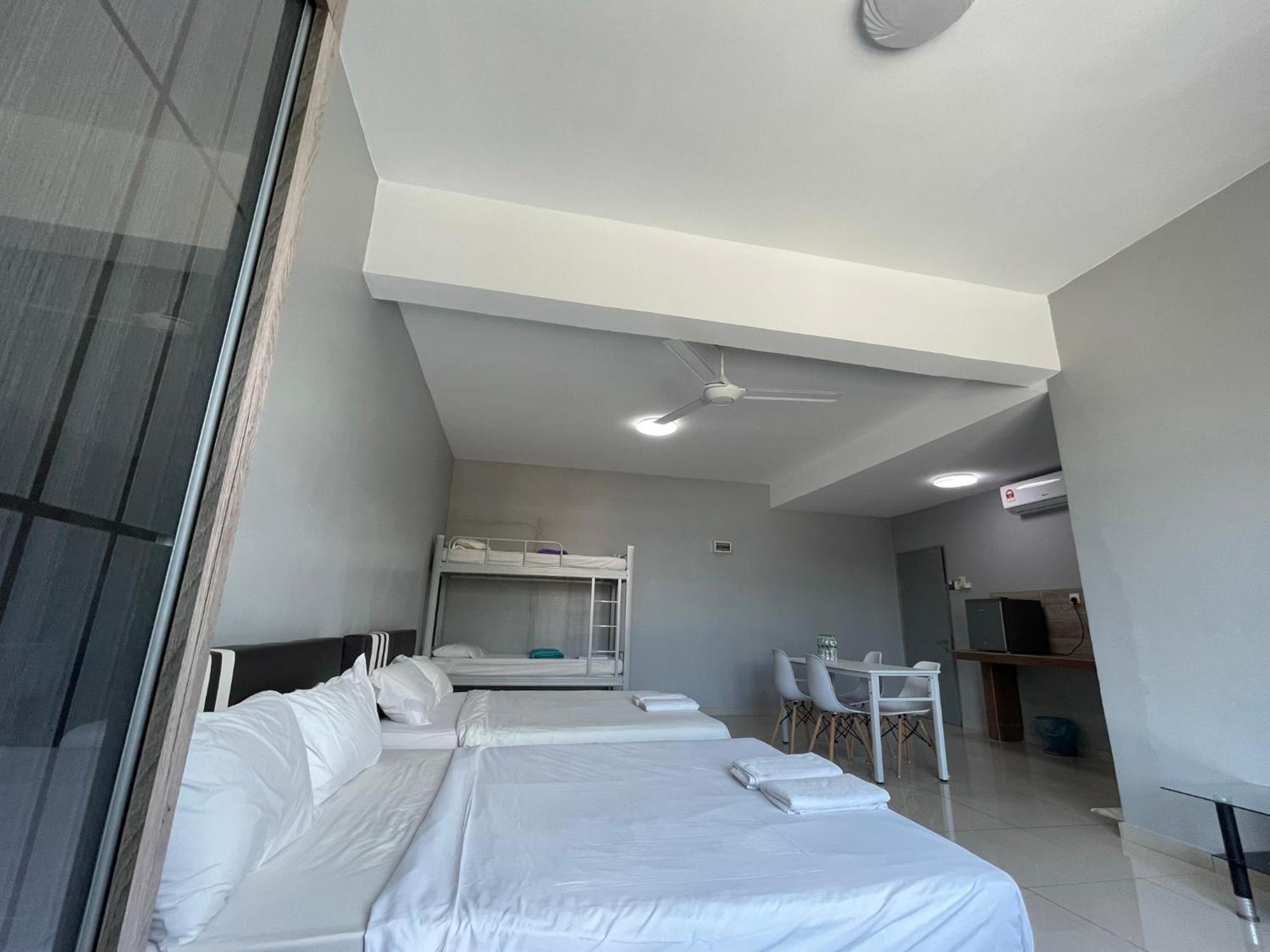Reno Hotel อิโปห์ ภายนอก รูปภาพ