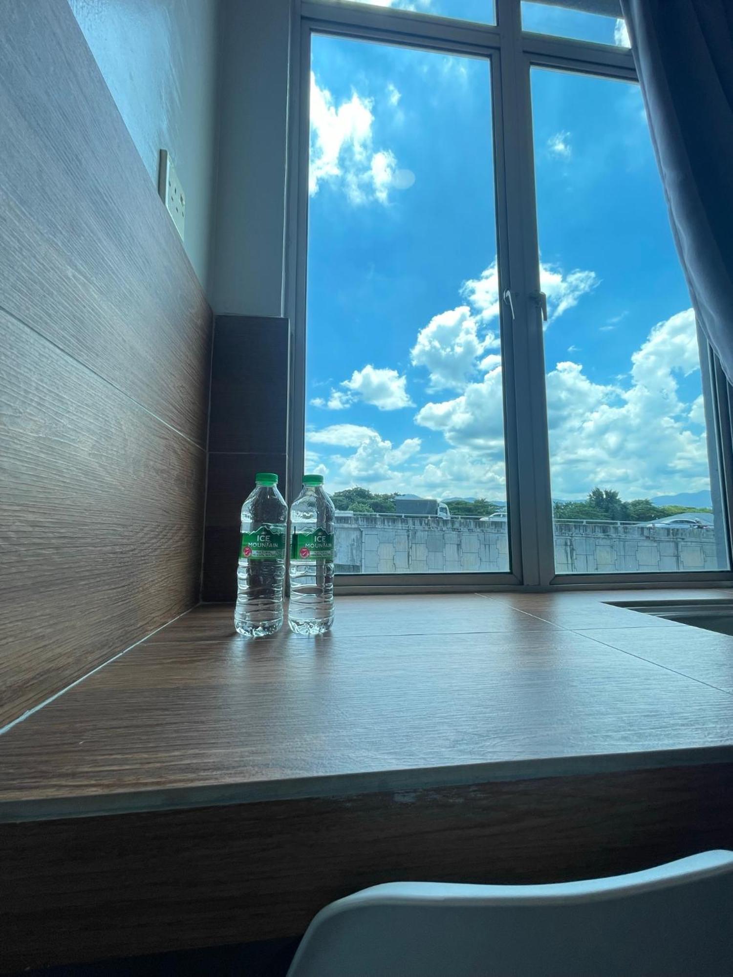 Reno Hotel อิโปห์ ภายนอก รูปภาพ