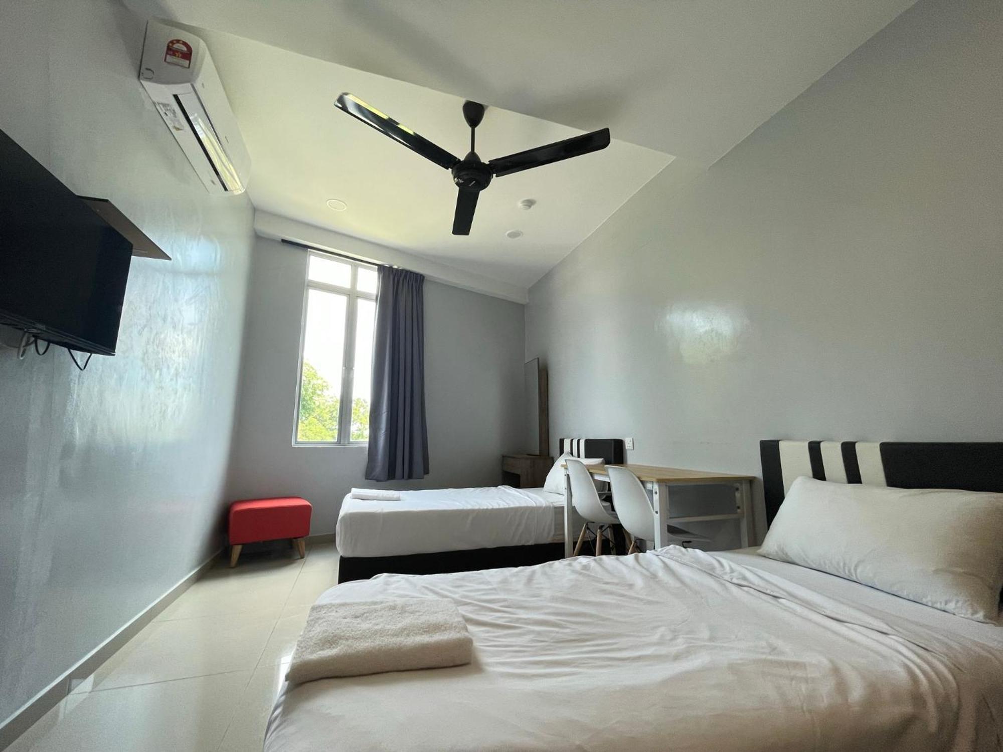 Reno Hotel อิโปห์ ภายนอก รูปภาพ
