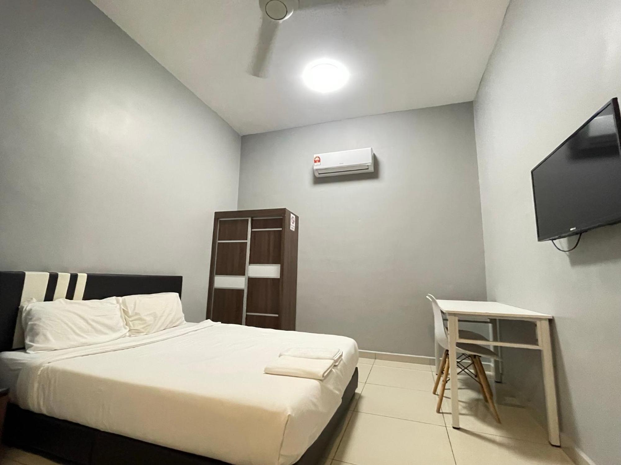 Reno Hotel อิโปห์ ภายนอก รูปภาพ